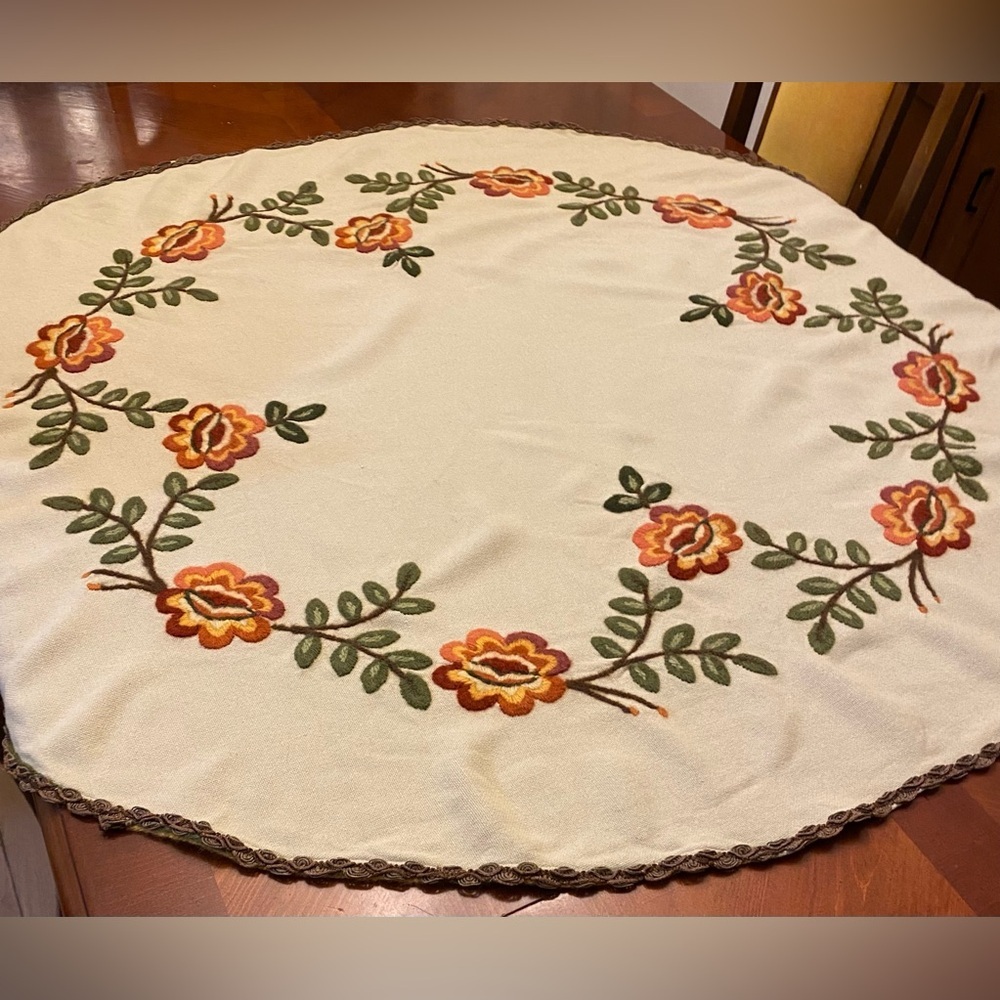 Vintage Hand Embroidered Crewel Floral Linen Round Tablecloth